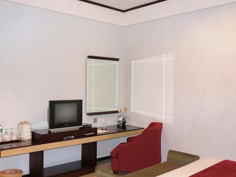بادانج Rumah Nenek Hotel And Restaurant المظهر الخارجي الصورة