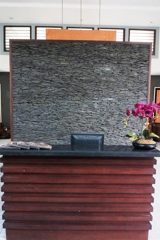 بادانج Rumah Nenek Hotel And Restaurant المظهر الخارجي الصورة
