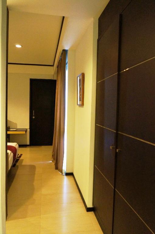بادانج Rumah Nenek Hotel And Restaurant المظهر الخارجي الصورة