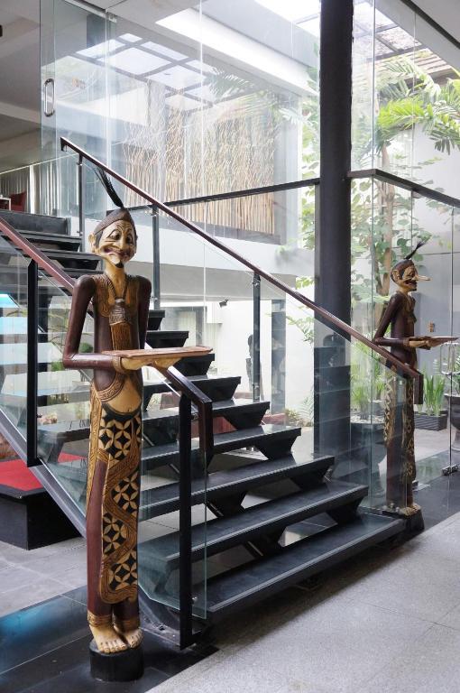 بادانج Rumah Nenek Hotel And Restaurant المظهر الخارجي الصورة