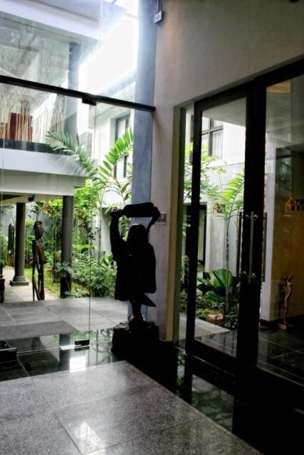 بادانج Rumah Nenek Hotel And Restaurant المظهر الخارجي الصورة